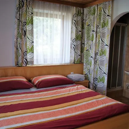 ファームステイ Steinerbauer フラッハウ